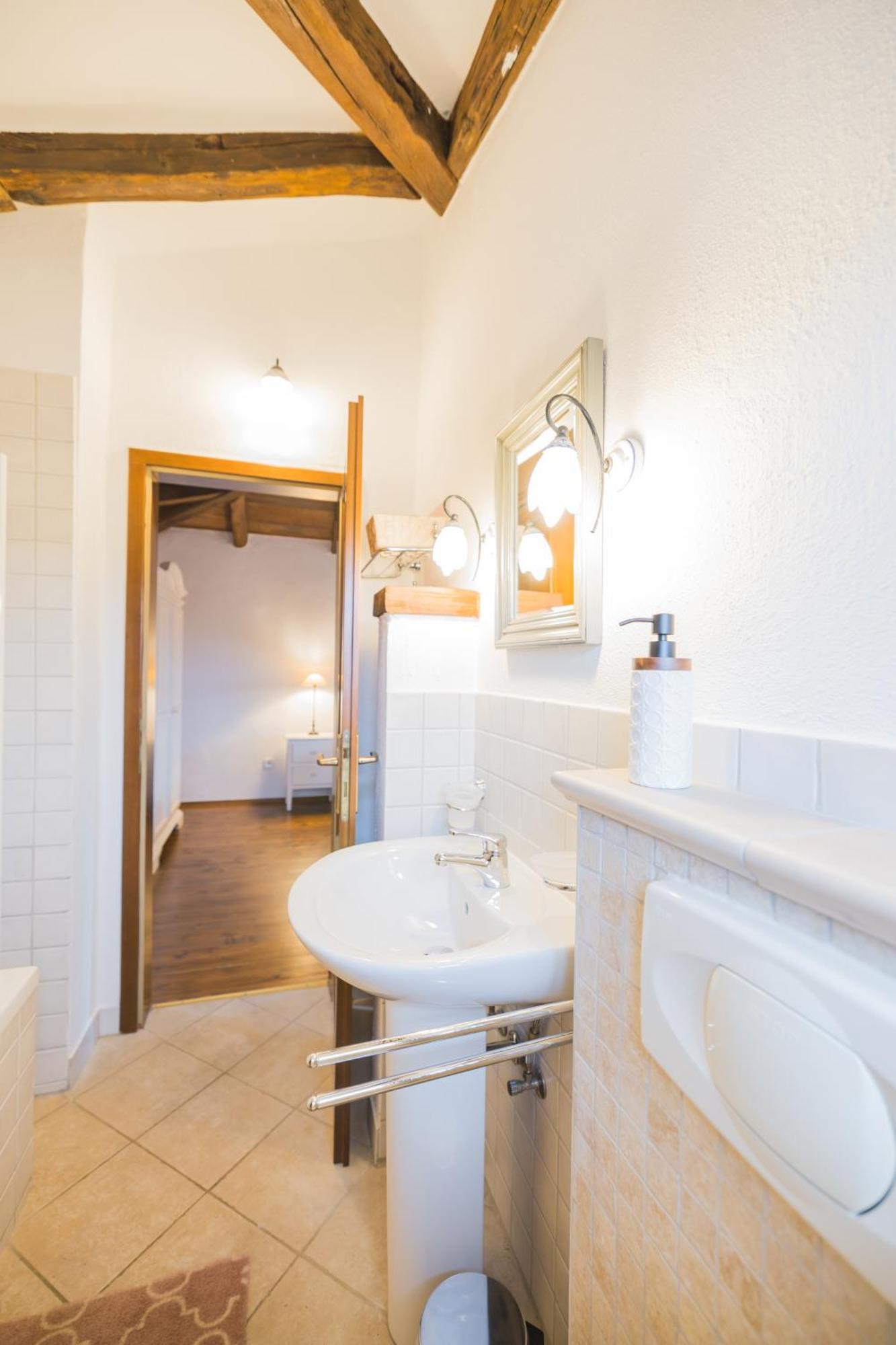 Wunderschöne Villa Jurinea mit privaten Pool Barat  Exterior foto